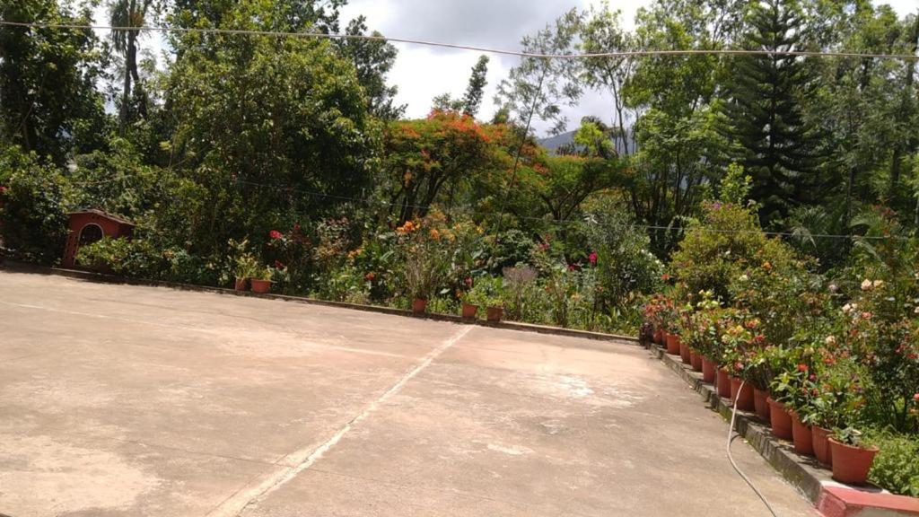Vintage Retreat 1970'S Apartment Chikmagalur Exterior photo